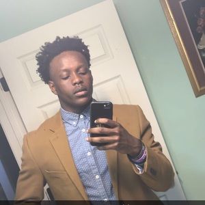 Meet your Posher, Jaelon